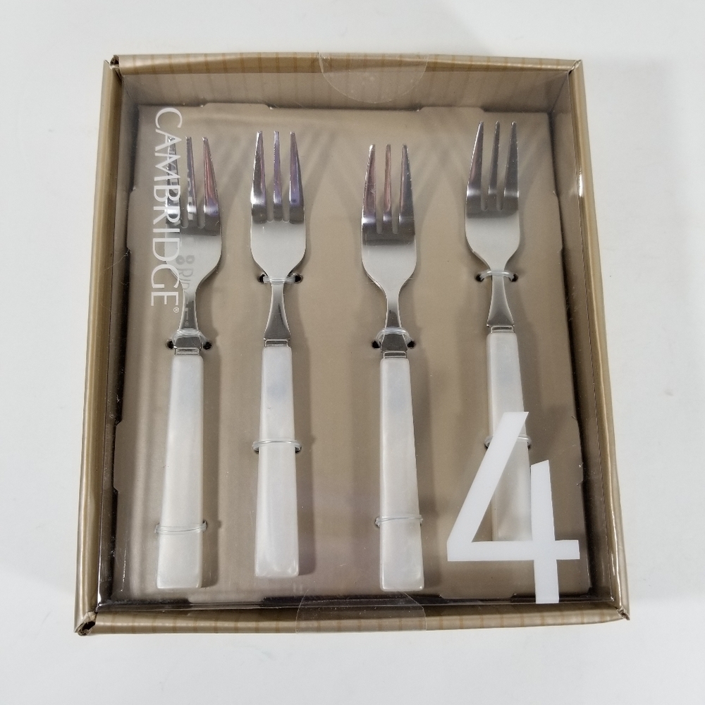 Cambridge Madrid Champagne Pearlized Handled Cocktail Forks Set of 4 New In Box